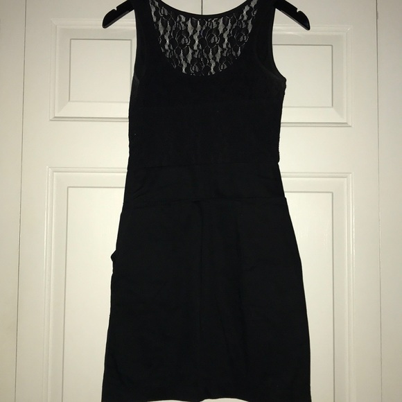 Dress - Picture 3 of 4